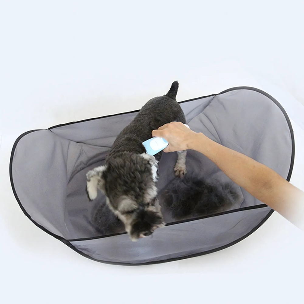 Waterdichte cape-tent voor het opvangen van vacht tijdens het verzorgen van honden en katten
