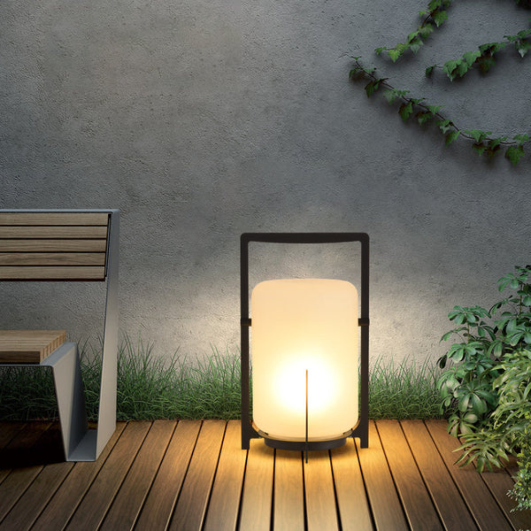 SunNova Solar Outdoor Light — 100% Solar Powered With Dusk Sensor
