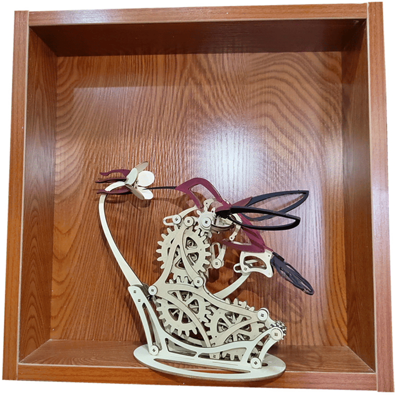 Transform Your Home with the Enchanting Dance of a Lifelike Hummingbird - Souliia