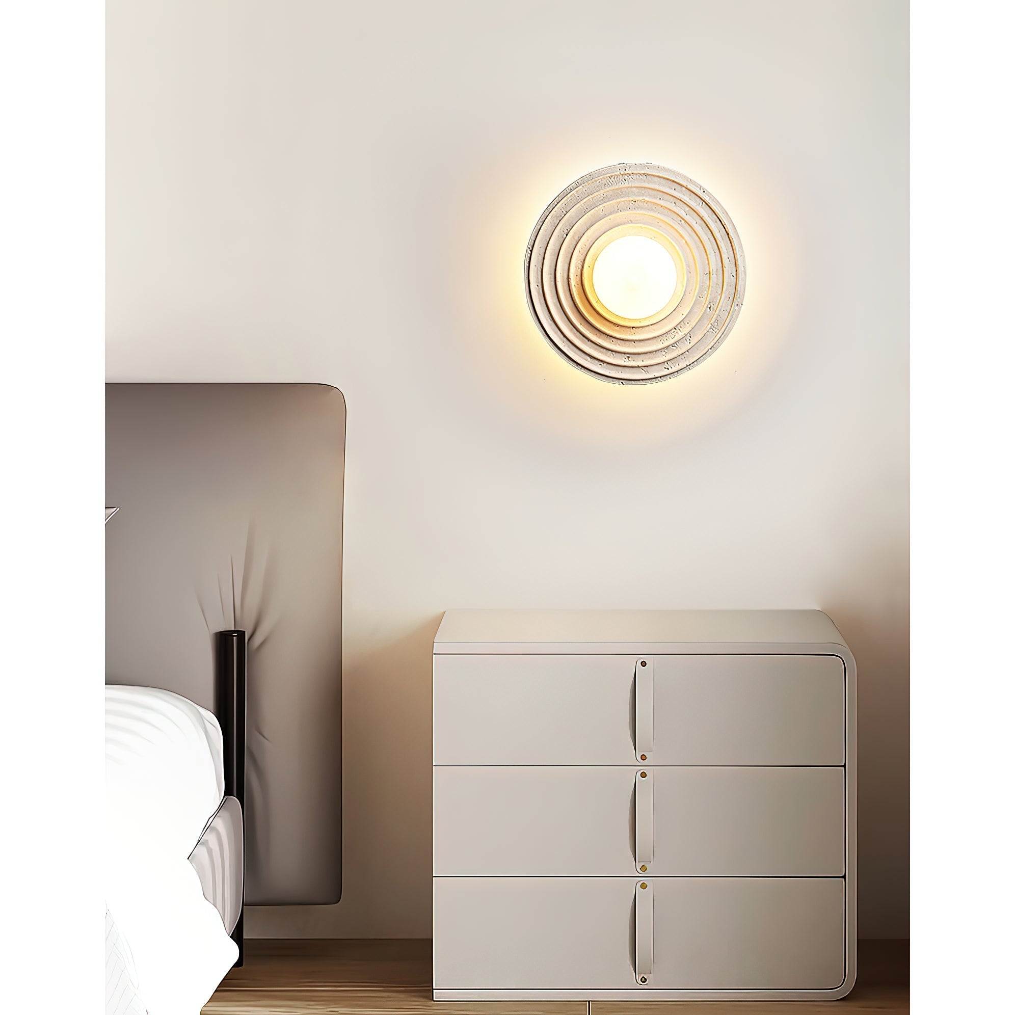 Selenitis Wall Lamp | Souliia