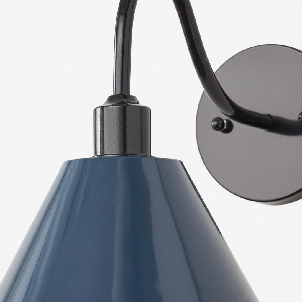 Narix Konische moderne Metall-Wandleuchte für Flure und Schlafzimmer | Souliia