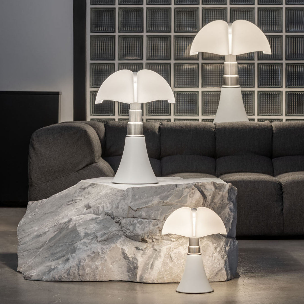 Petalica Table Lamp | Souliia