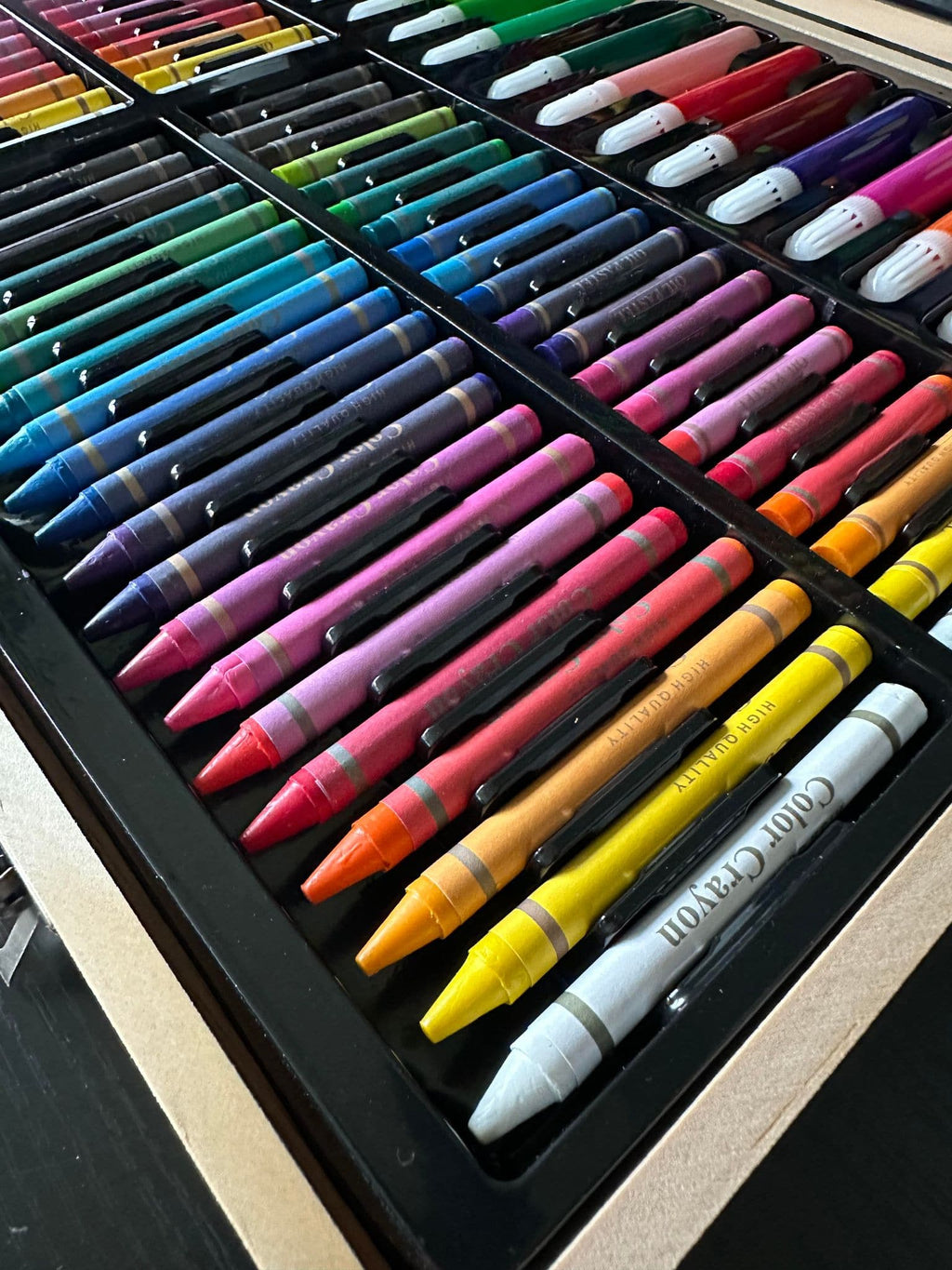 Unleash Your Creativity with 180 Colors and Tools - Souliia