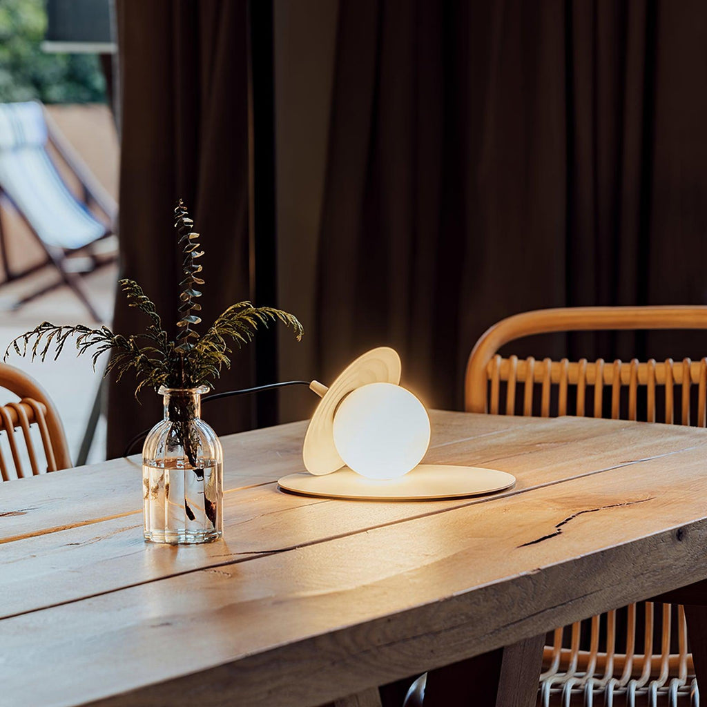 Moderne klassisk pladespiller-bordlampe M31 | Souliia