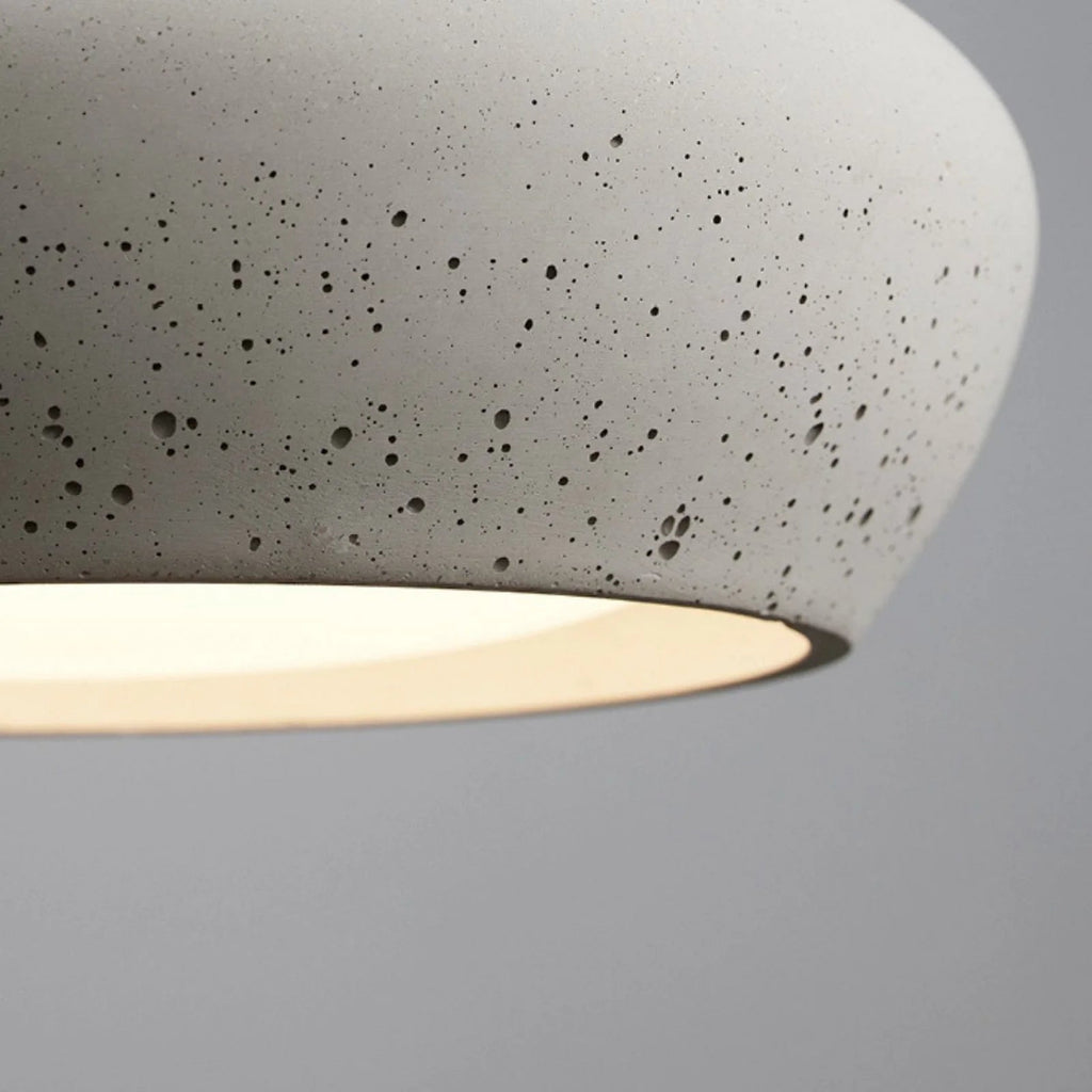 Plafonieră minimalistă din beton Monocem – lampă elegantă montată la nivelul tavanului pentru sufragerie | Souliia