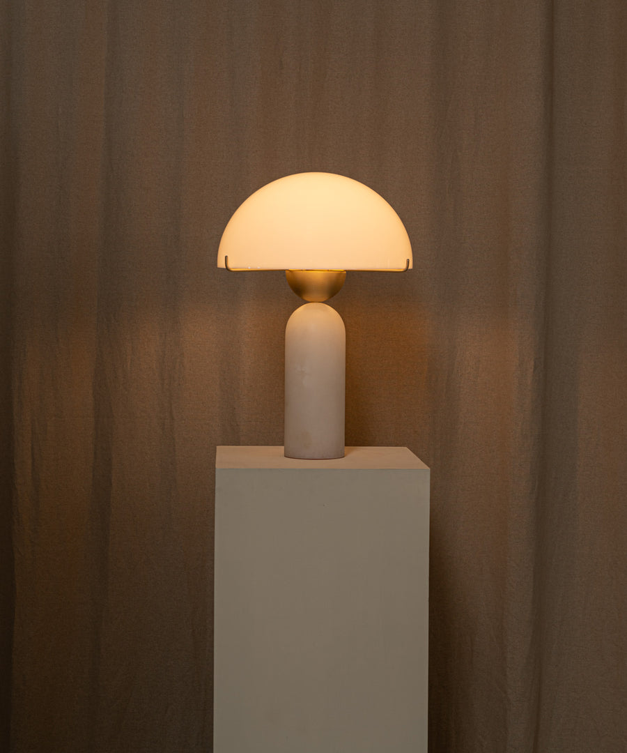 Peono Alabaster Table Lamp | Souliia