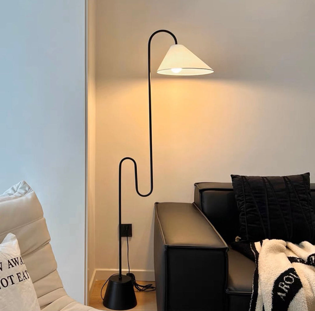 Roattino Floor Lamp | Souliia