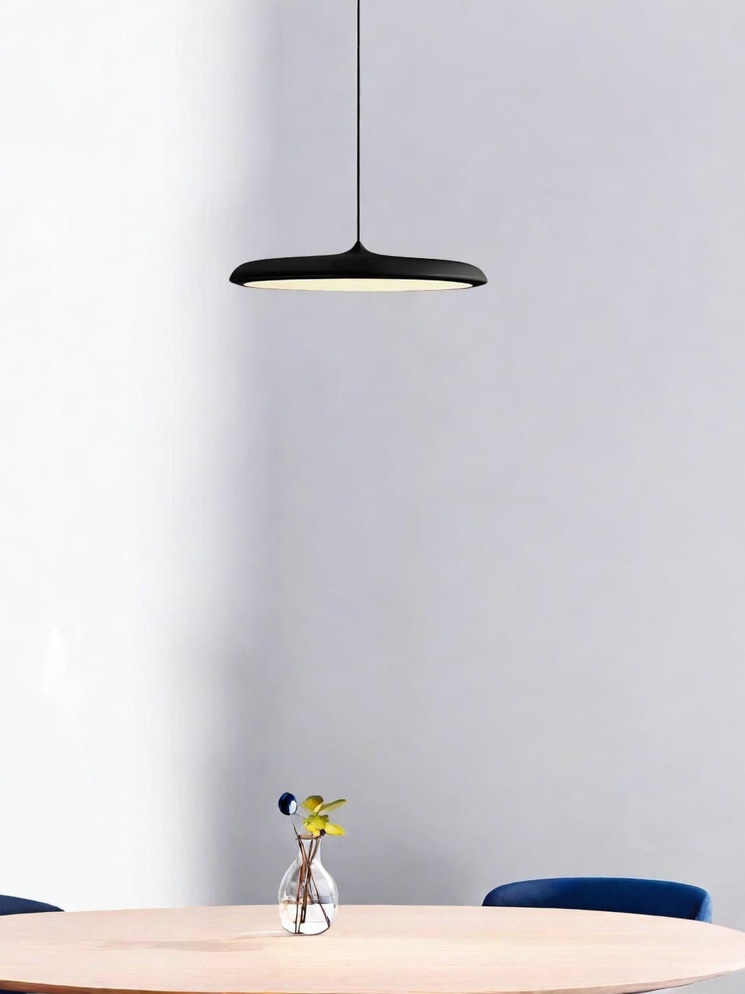 Macaron Pendelleuchte – Schlanke Metall-Saucer-Leuchte | Souliia