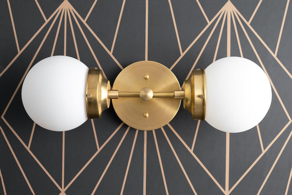 Lumio Globe moderne geometrische Wandleuchte – elegante Art-Deco-Waschtischleuchte für Gäste-WC oder Flur | Souliia
