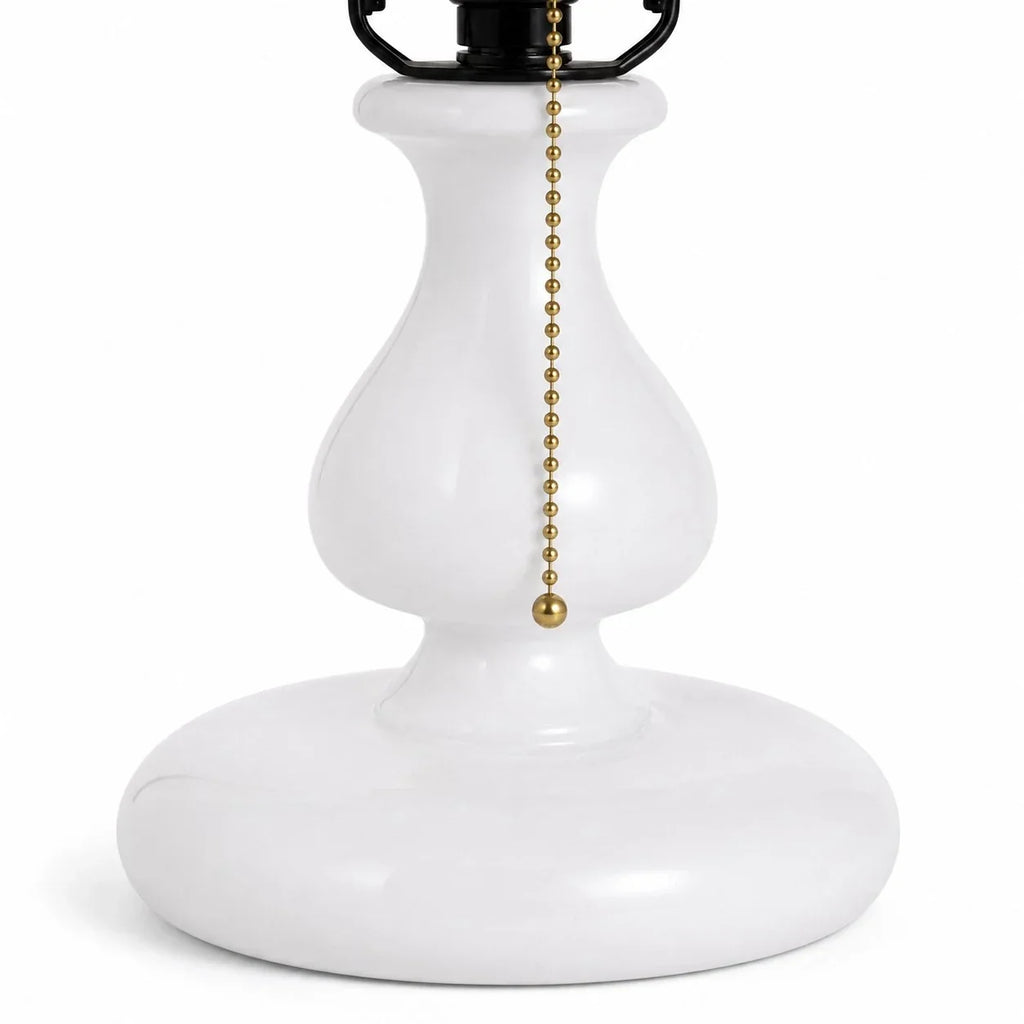 Finurlig bordlampe i farvet glas med kattemotiv | Souliia