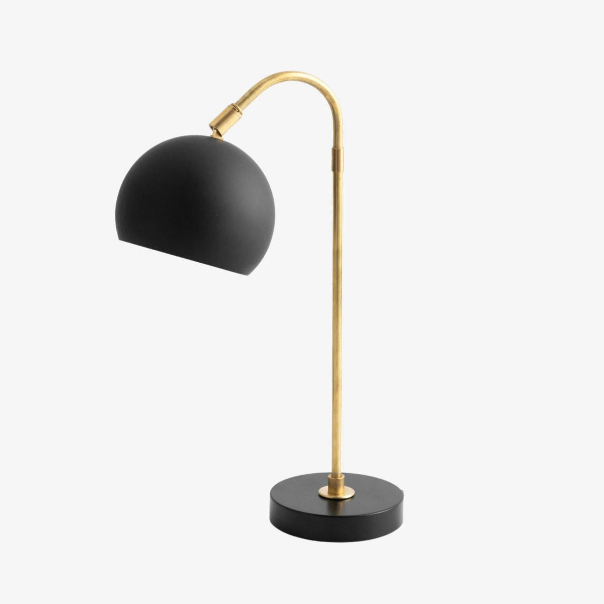 Ornato Luxe moderne dekorativ bordlampe – stilfuld belysning til hjemmet | Souliia
