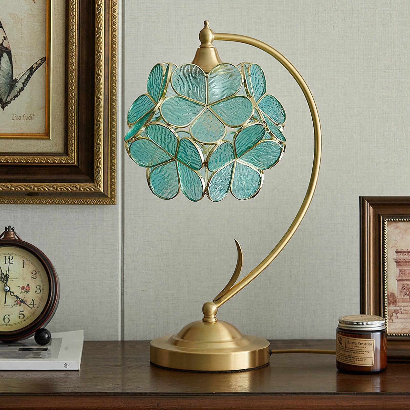 Serenity Petal Table Lamp | Souliia