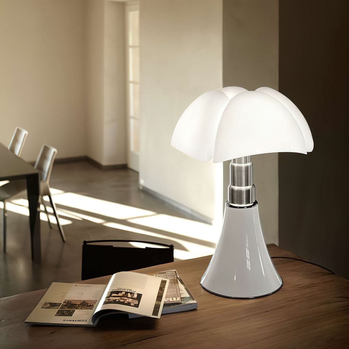 Petalica Table Lamp | Souliia