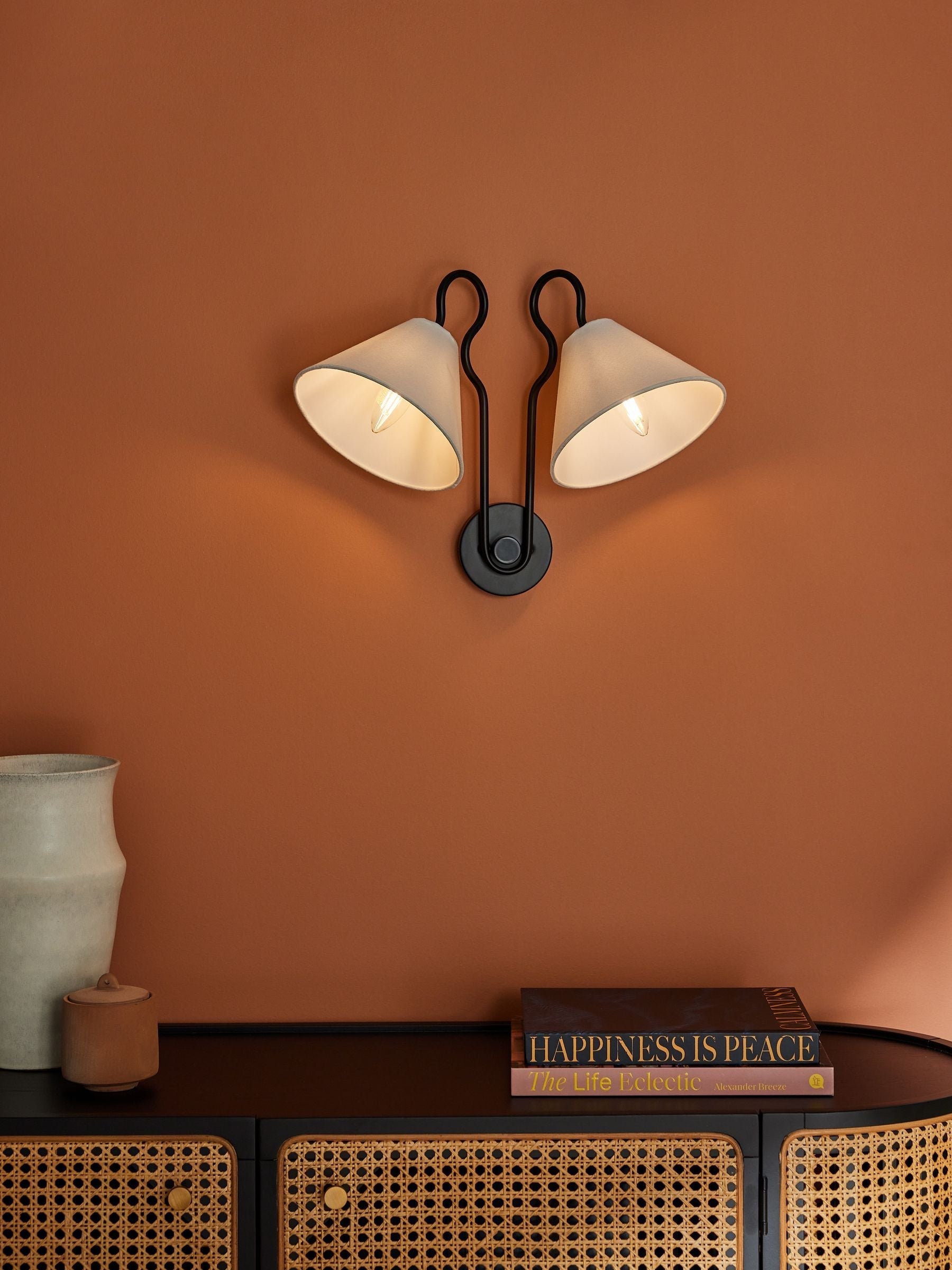 Madelyn Wall Lamp | Souliia