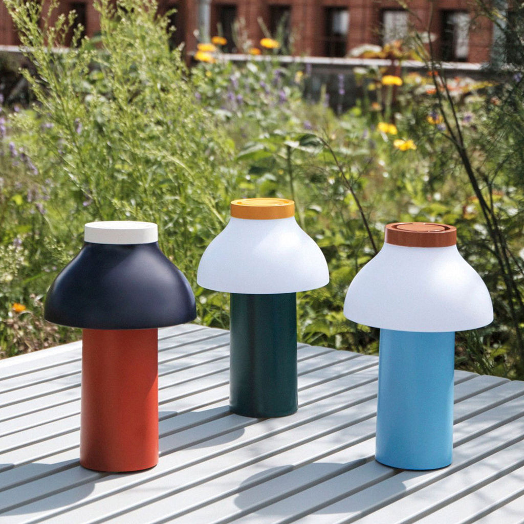 Moderní přenosná stolní lampa – minimalistické dobíjecí světlo pro použití v interiéru i exteriéru | Souliia