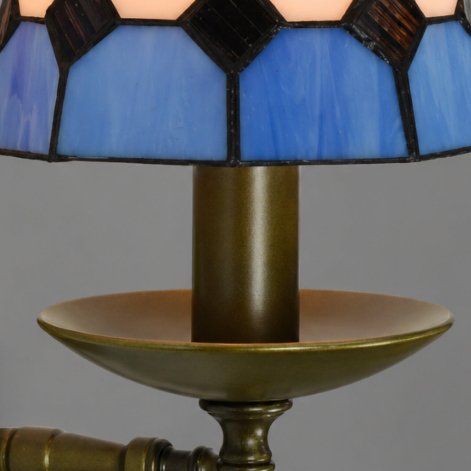 TF Tivanny Vintage Retro Buntglas-Wandlampe für Schlafzimmer und Eingangsbereiche | Souliia