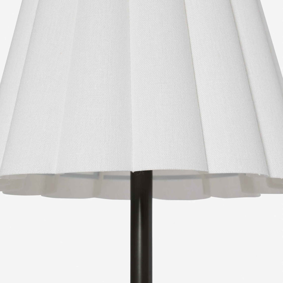 Ruffmeto Transitional Slim Table Lamp – Sculptural Shade Lighting for Living Room or Bedroom | Souliia