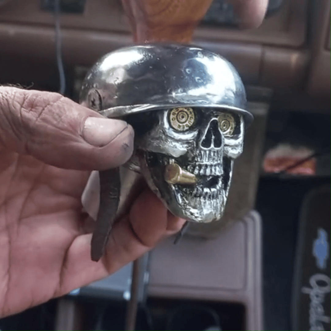Shift Grip for Enhanced Driving Experience and Powerful Character - Souliia