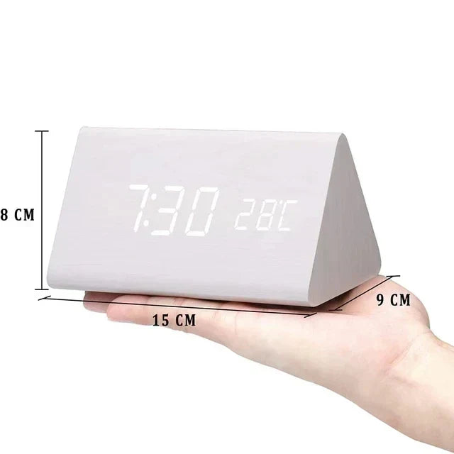 Voice-Controlled LED Clock – Sleek Design for Minimalist Spaces - Souliia