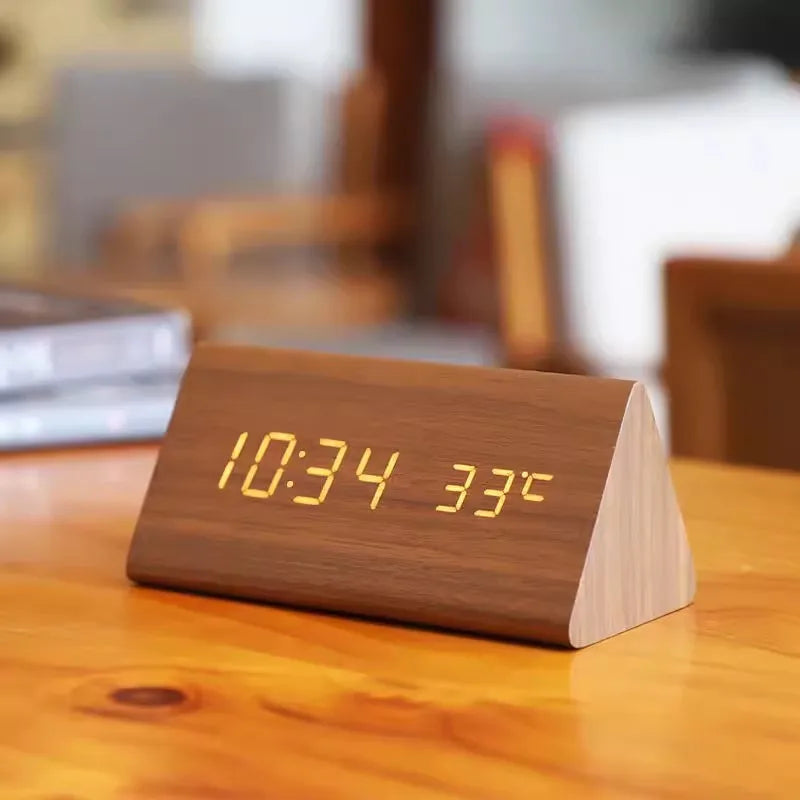Voice-Controlled LED Clock – Sleek Design for Minimalist Spaces - Souliia