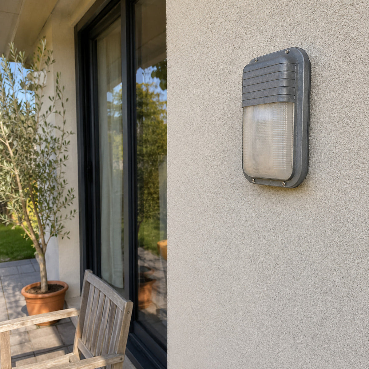 Morvane Geometric Aluminum Wall Sconce - Industrial Outdoor Lighting for Entryway | Souliia