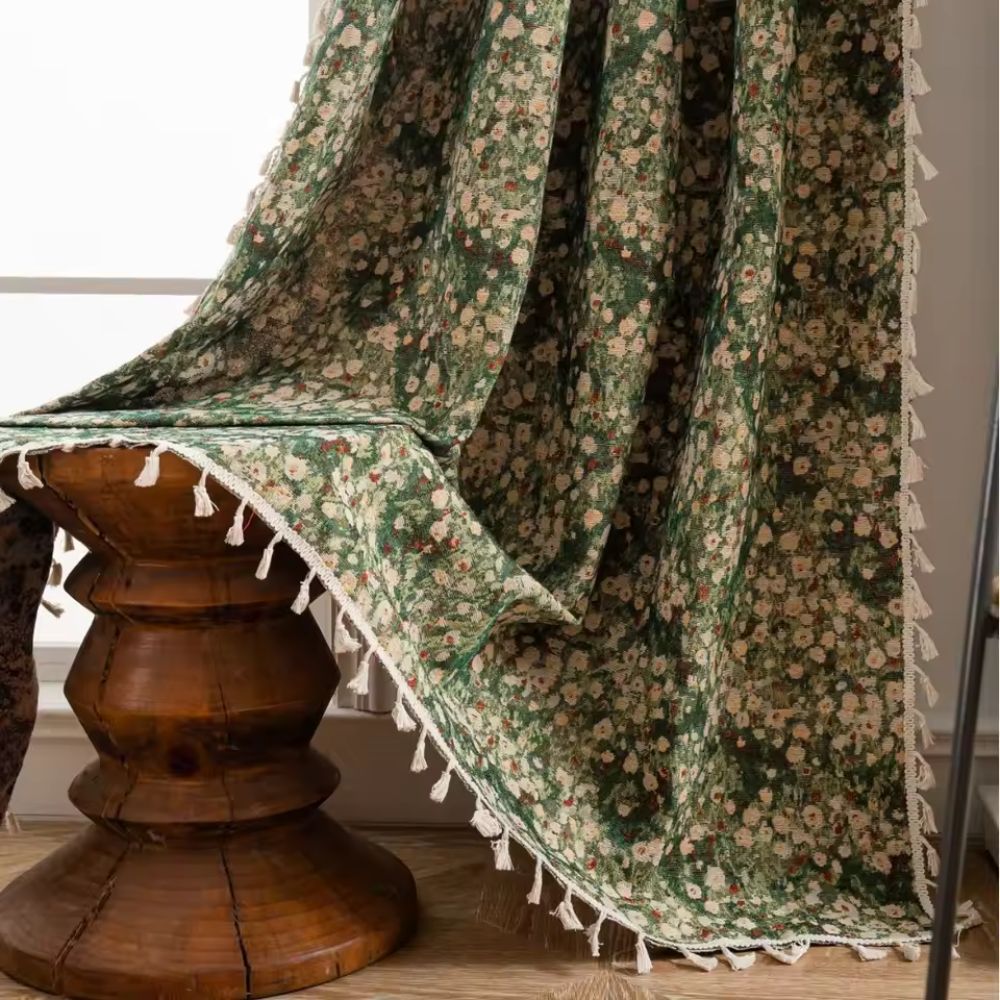 Floréveil Vintage Floral Tapestry Curtain — Romantic Botanical Pattern