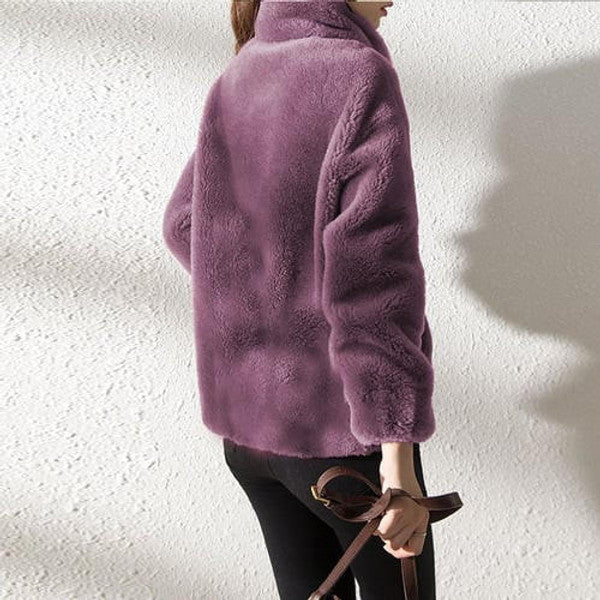 Giacca imbottita in pelliccia con collo alto — cappotto invernale oversize fatto a mano