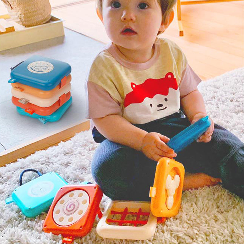 Cub de activități Montessori 7-în-1 — Învățarea culorilor și formelor