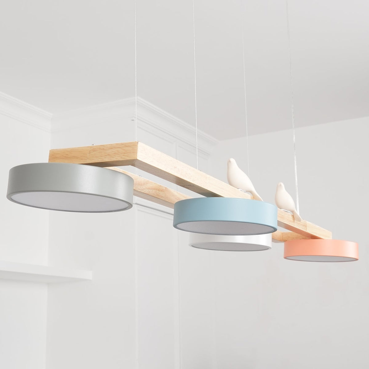 Moderne minimalistisk pendellampe med 4 fugle | Souliia