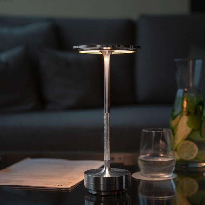 Přenosná bezdrátová stolní lampa - dotykový senzor, nastavitelná intenzita světla