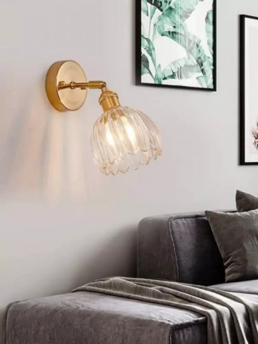 Verdoma Tulip Inspired Floral Shade Wall Lamp — Art Deco Inspired Decorative Sconce for Bedrooms | Souliia