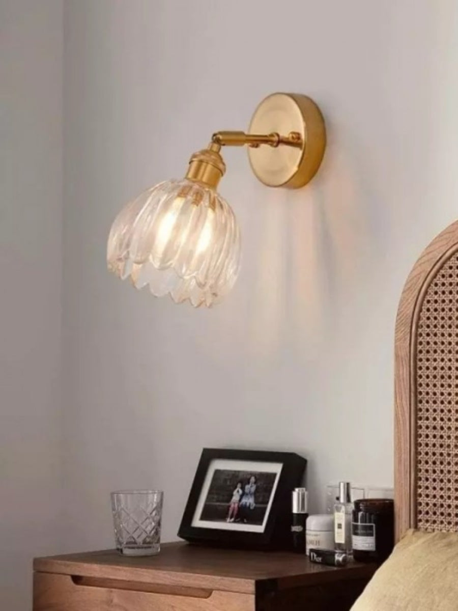 Verdoma Tulip Inspired Floral Shade Wall Lamp — Art Deco Inspired Decorative Sconce for Bedrooms | Souliia