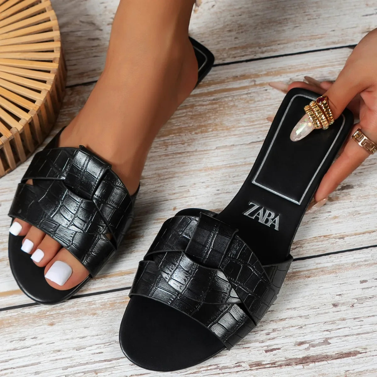 Mules Tressées Élégantes