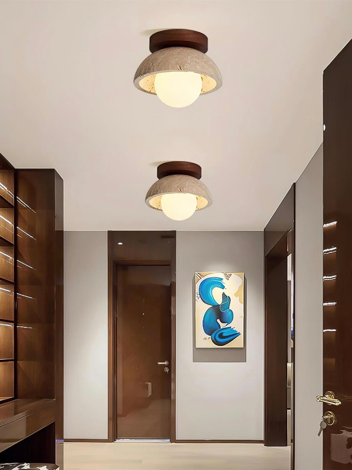 Kuppelformet loftslampe i travertin i wabi-sabi-stil til stuen | Souliia