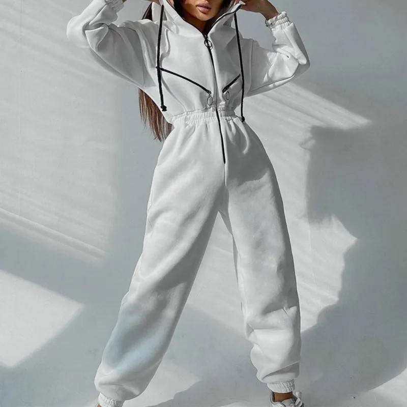 Mono con capucha básico de algodón y spandex — Prenda de una pieza para invierno