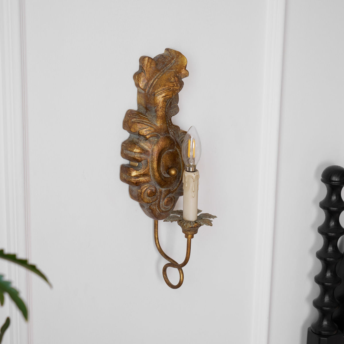 Verdure Vintage Wall Sconce