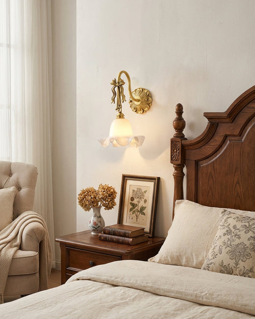 Lysette Wall Lamp | Souliia