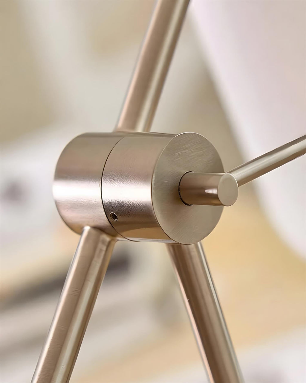 Tavian Table Lamp | Souliia