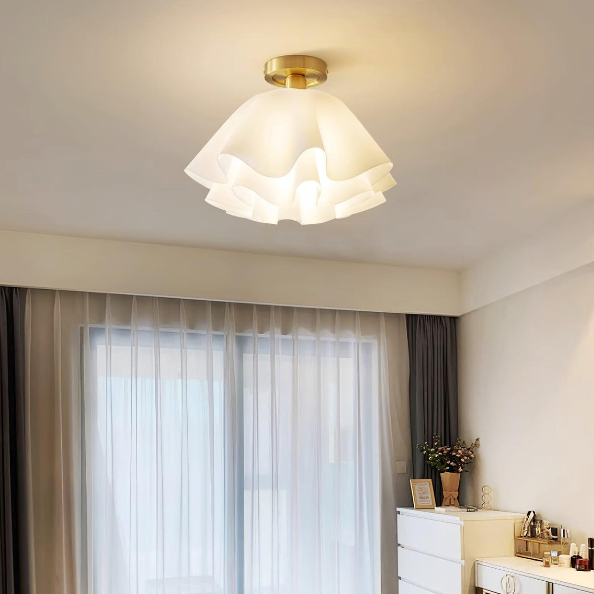 Lustra Pleated Retro Brass Acrylic Ceiling Light | Souliia