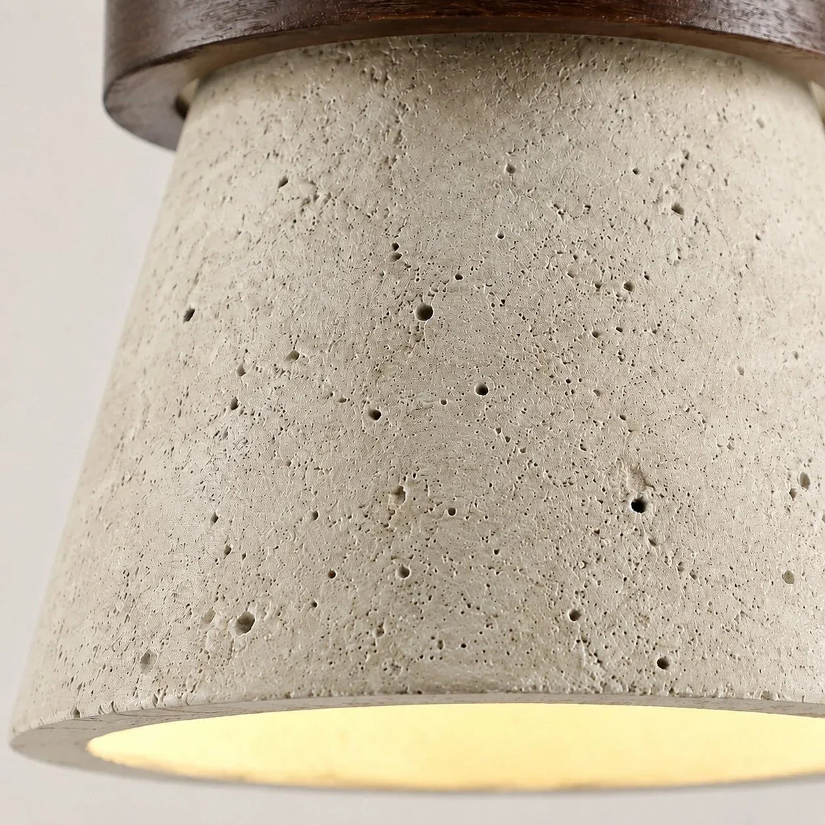 Mini lampada a sospensione vintage in travertino giallo | Souliia