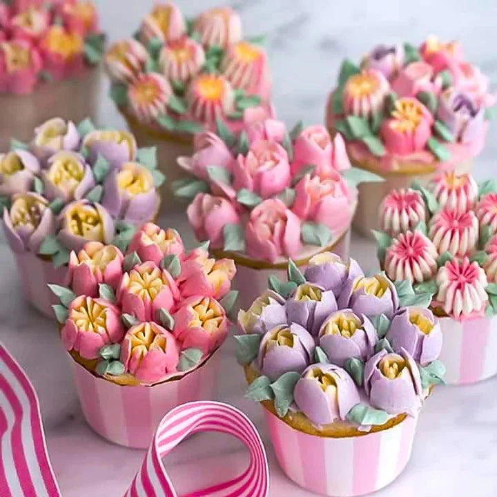 Set of 12 Tulip Piping Nozzles with Silicone Piping Bag - Souliia