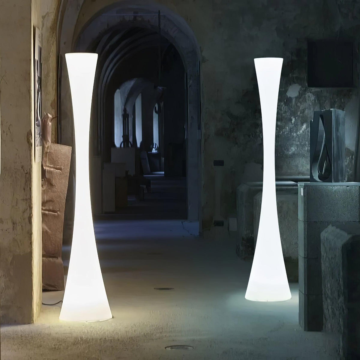 Romantic Simple White Column Floor Lamp M27 | Souliia
