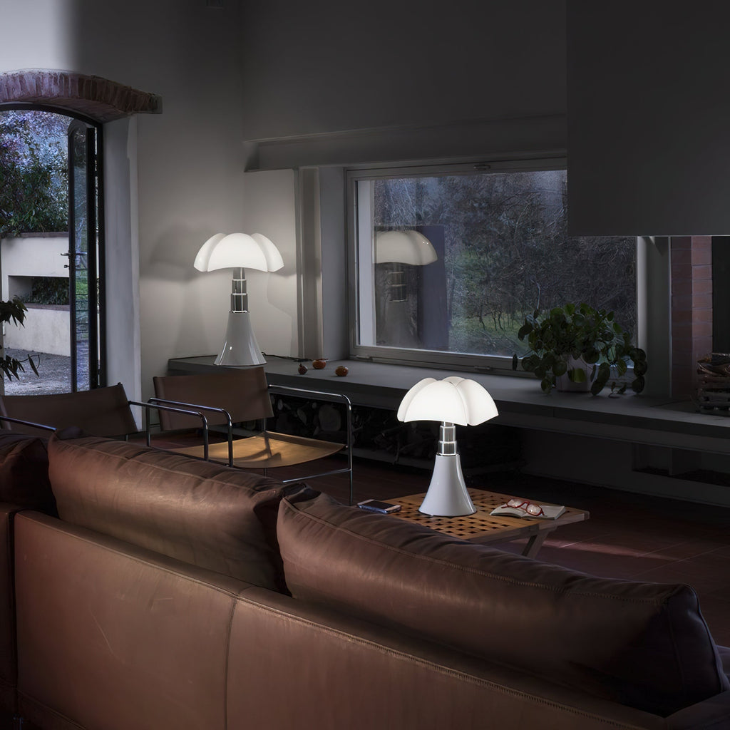 Petalica Table Lamp | Souliia