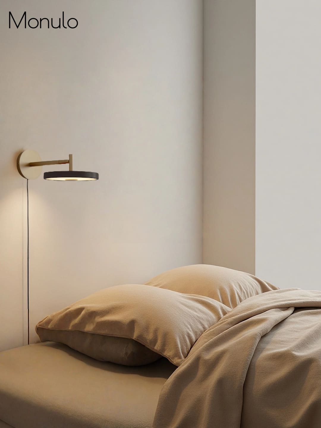 Scandinavian Monochrome Metal Wall-Lamp – Lighting for Bedroom Decor | Souliia