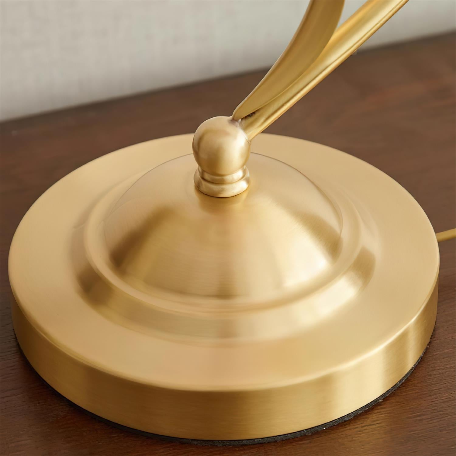 Serenity Petal Table Lamp | Souliia