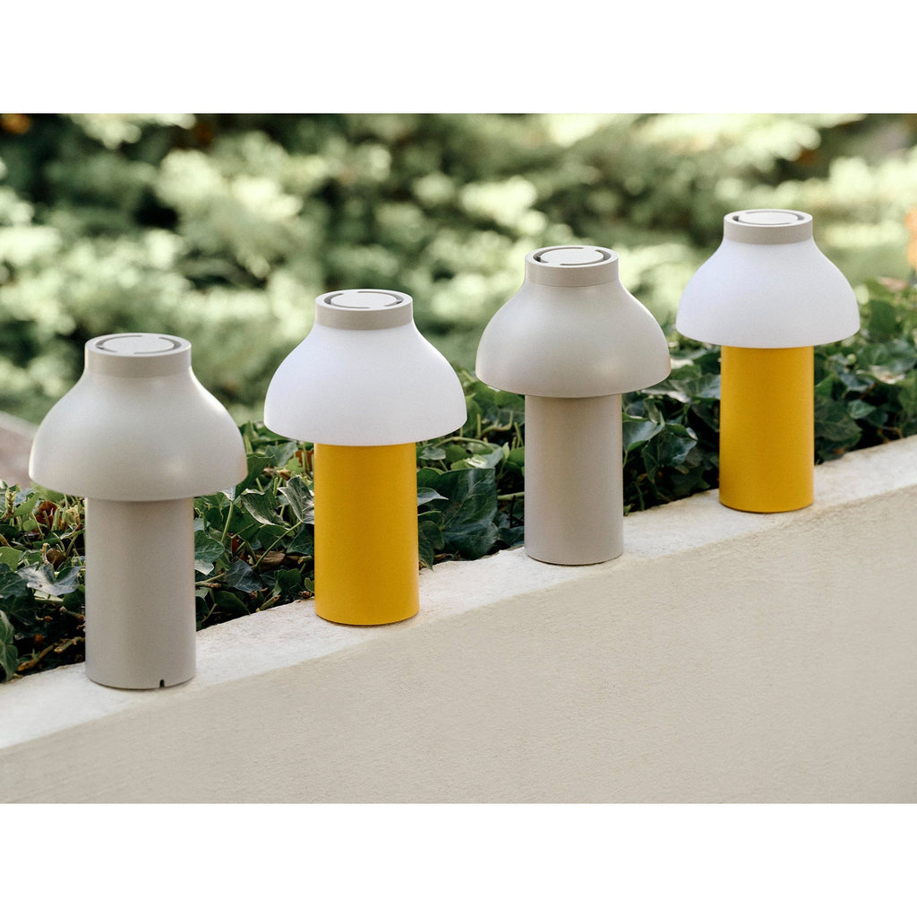 Moderní přenosná stolní lampa – minimalistické dobíjecí světlo pro použití v interiéru i exteriéru | Souliia