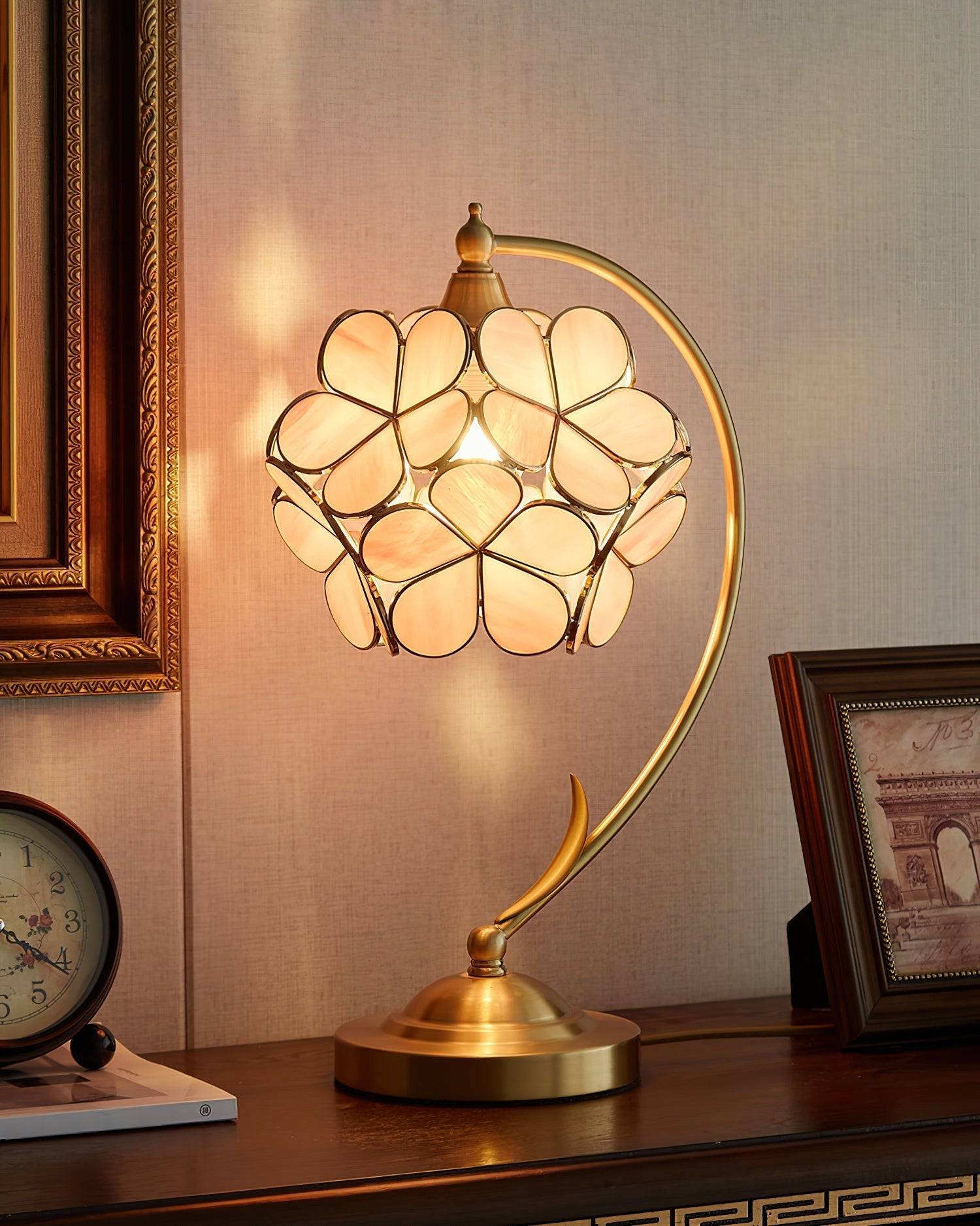 Serenity Petal Table Lamp | Souliia