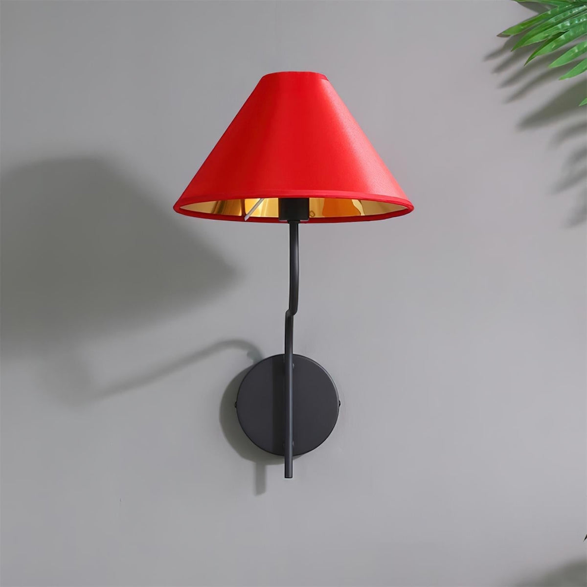 Scarlet Wall Lamp | Souliia