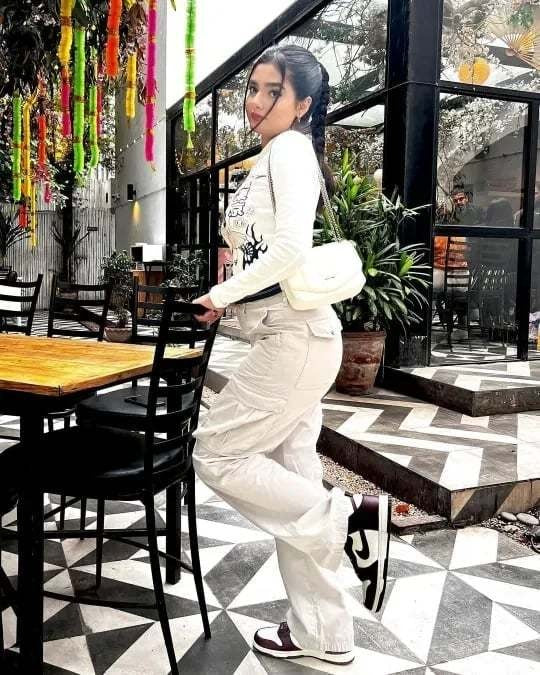 Viral Adjustable Cargo Pants | "The cargo that perfects your curves" - Souliia