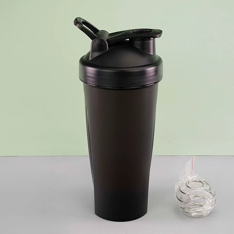 Garrafa shaker de proteína de 600ml — Design à prova de fugas, bola misturadora